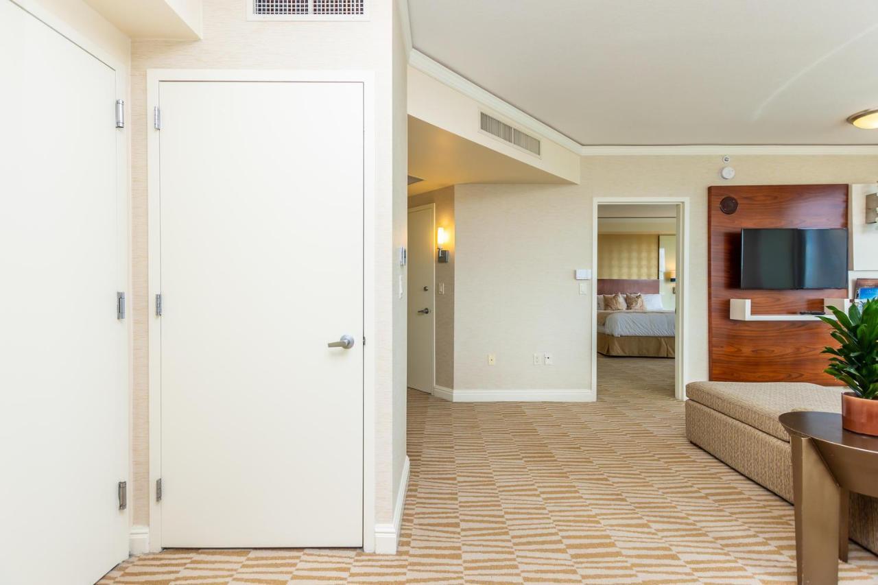 Hotel International Beach Tump Resort Ocean View 1100 Sf 1 Bed 1Bth Privately Owned Sunny Isles Маями Бийч Екстериор снимка